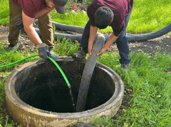 Khi nào nên sử dụng hút bể phốt công nghệ chân không?